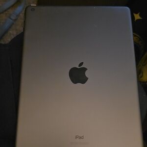 Apple iPad 9th Generation - Elegant Space Grey Tablet